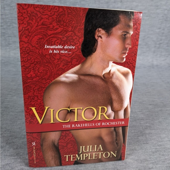 🍭 3/$10 🚨Julia Templeton: Victor- The Rakehells of Rochester #2 (Paperback) - Picture 2 of 5